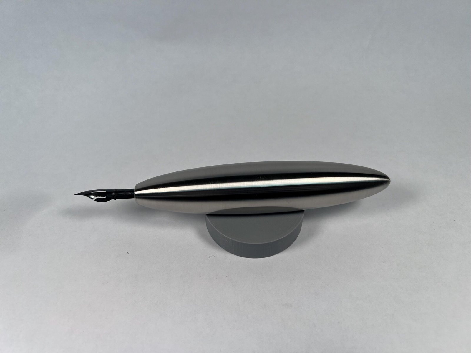 316 Stainless Steel Dip Pen, Wide Grip Calligraphy Pen with Rest - Image 2