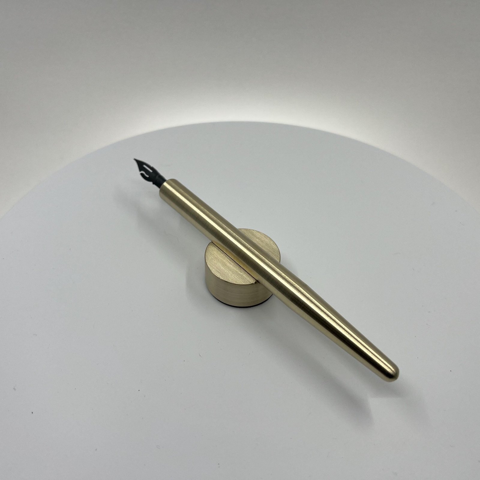 Brass Calligraphy Dip Pen with Blue Pumpkin Nib – Classic Elegance Meets Modern Design - Image 3