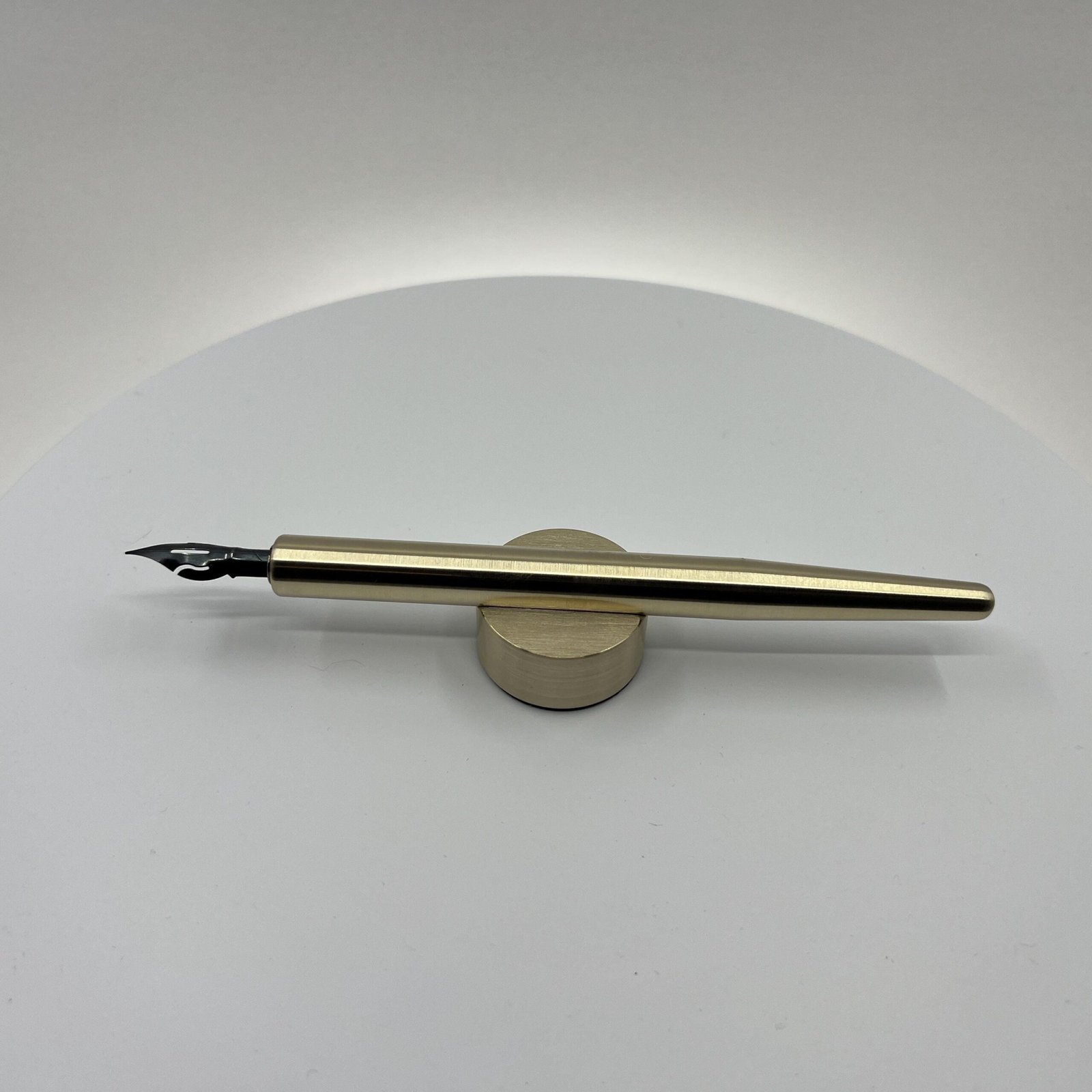 Brass Calligraphy Dip Pen with Blue Pumpkin Nib – Classic Elegance Meets Modern Design - Image 5