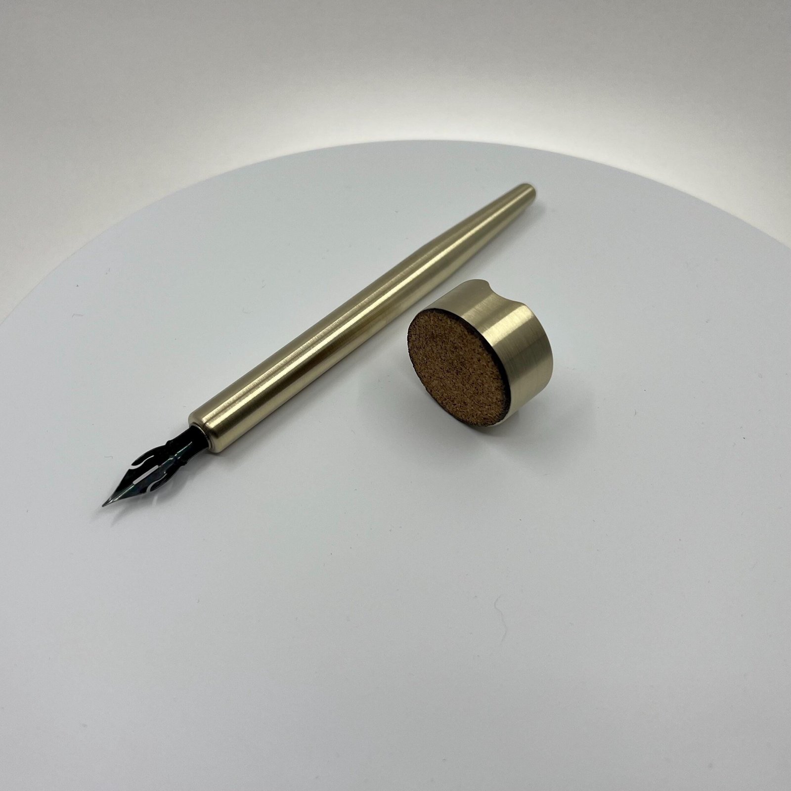 Brass Calligraphy Dip Pen with Blue Pumpkin Nib – Classic Elegance Meets Modern Design - Image 10
