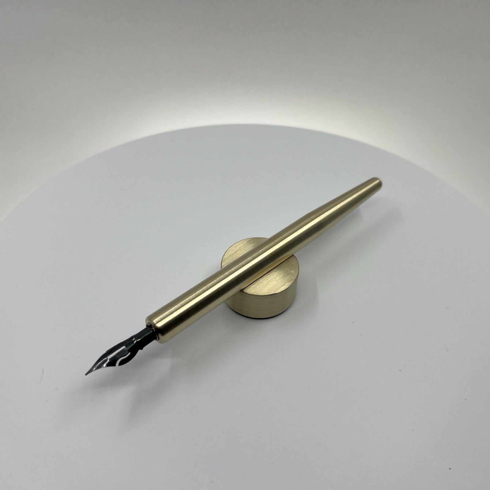 Brass Calligraphy Dip Pen with Blue Pumpkin Nib – Classic Elegance Meets Modern Design
